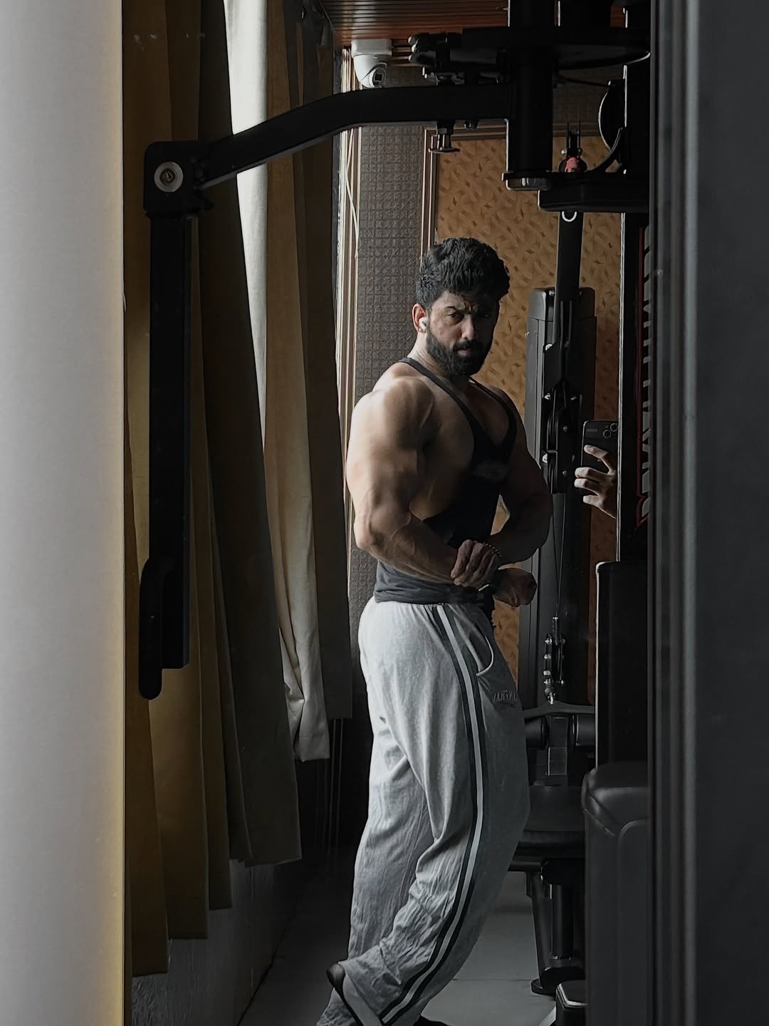 Member training at The Shark Fitness